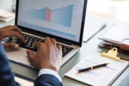 How to Identify a Healthy Startup Investment: 8 Things To Research